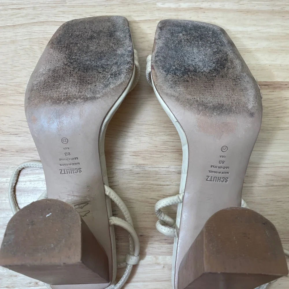 Schutz White Crocodile Embossed Strappy‎ Block Heel Sandals Women Size 8